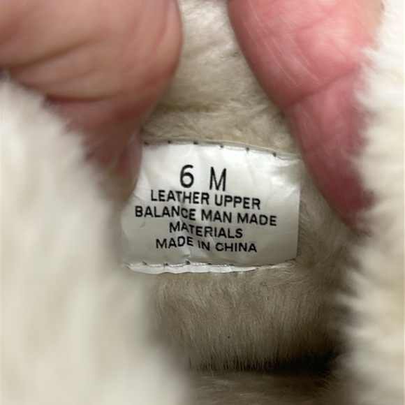 Clarks fur clogs size 6 - Picture 3 of 4